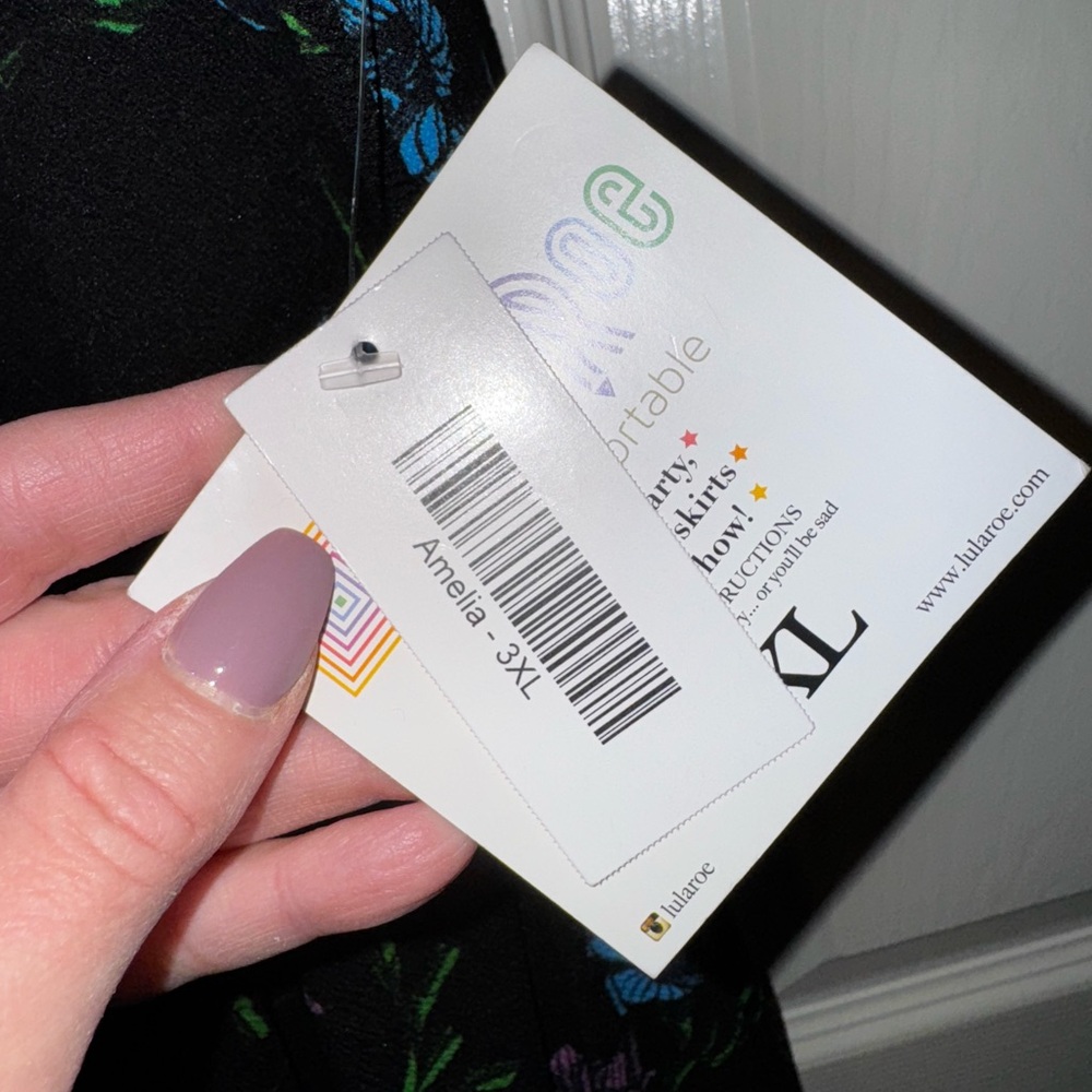 LuLaRoe Amelia Dress. 3XL NWT - Picture 3 of 4